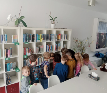 Sluníčka v knihovně