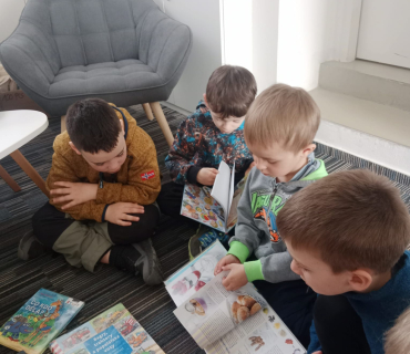 Sluníčka v knihovně